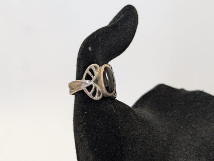 Black Onyx Slender Oval Side Heart Ring - Size 7 - Tested Sterling Silver - Side Heart Openwork