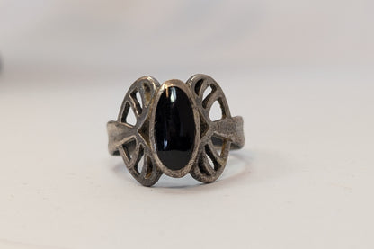 Black Onyx Slender Oval Side Heart Ring - Size 7 - Tested Sterling Silver - Side Heart Openwork