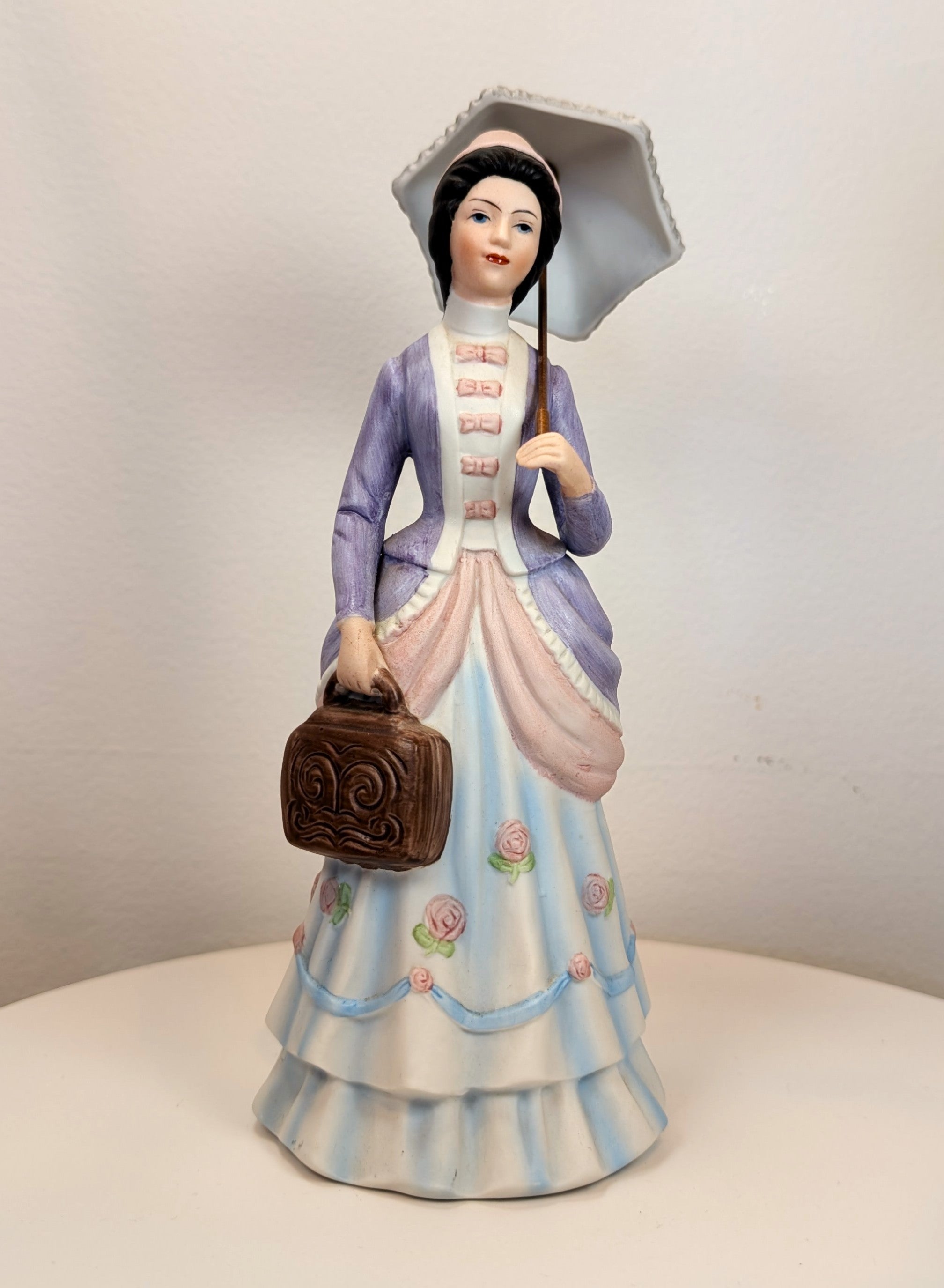 1978 Avon Mrs. Albee Award Porcelain Figurine - Rare First Year