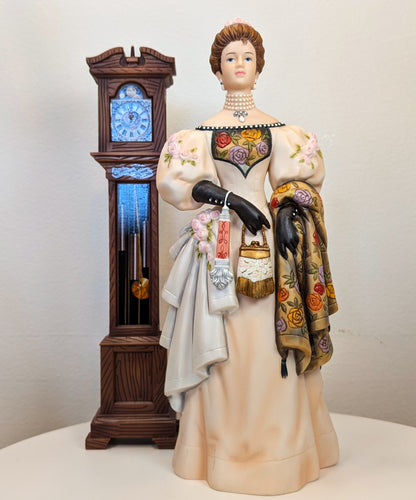2000 Avon Mrs. Albee Award Porcelain Figurine - Grandfather Clock - Like New, No Box - Avon Presidents Club Award 2000
