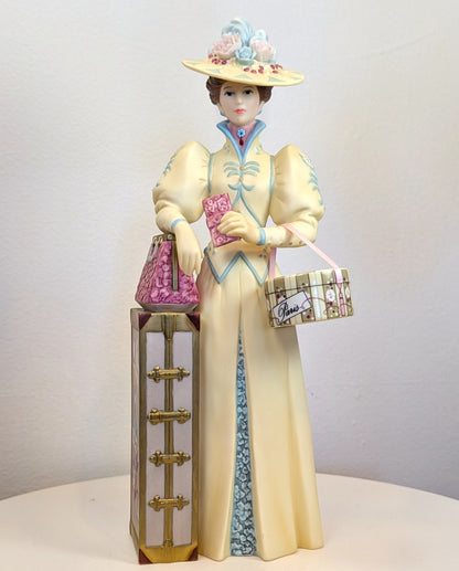 2002 Avon Mrs. Albee Award Porcelain Figurine - The Traveler - Like New, No Box - Avon Presidents Club Award 2002