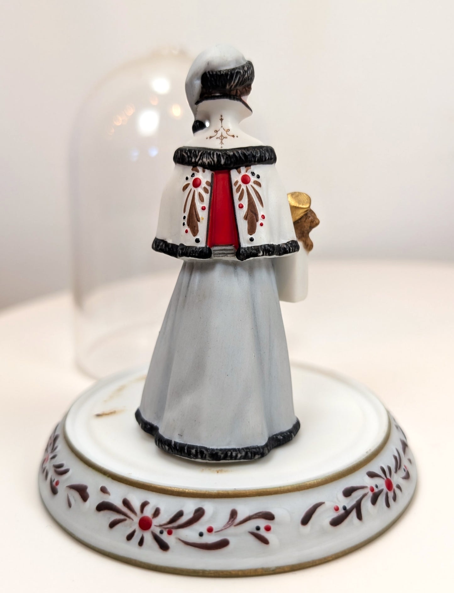 1999 Avon Mrs. Albee Award MINI Porcelain Figurine - 3.25", With Dome - Like New, No Box - Avon Presidents Club Miniature Award 1999