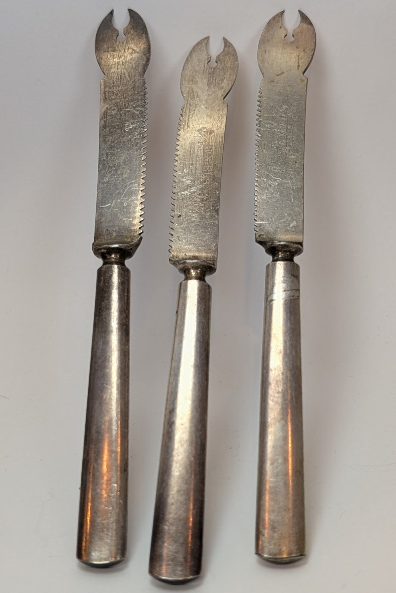 Set of 3 Rogers Bros Lobster/Seafood Knives - Silverplated - Unique Silverware - Niche Silverware