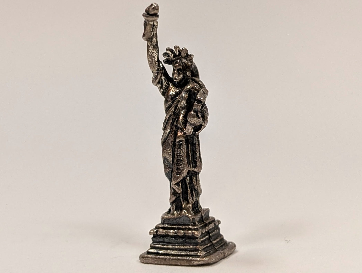 Antique Sterling Silver Statue of Liberty Statue Charm - Vintage Detailed Statue of Liberty Miniature Statue Pendant