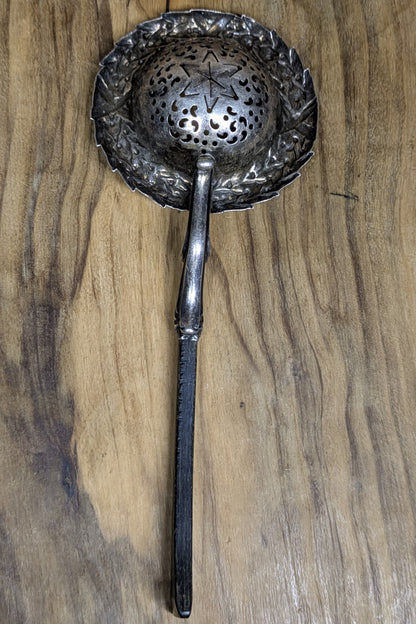 Sterling Silver Wreathed Star Tea Infuser with Wood Handle - Stamped and Tested Sterling Silver - Unique Sterling Tea Infuser