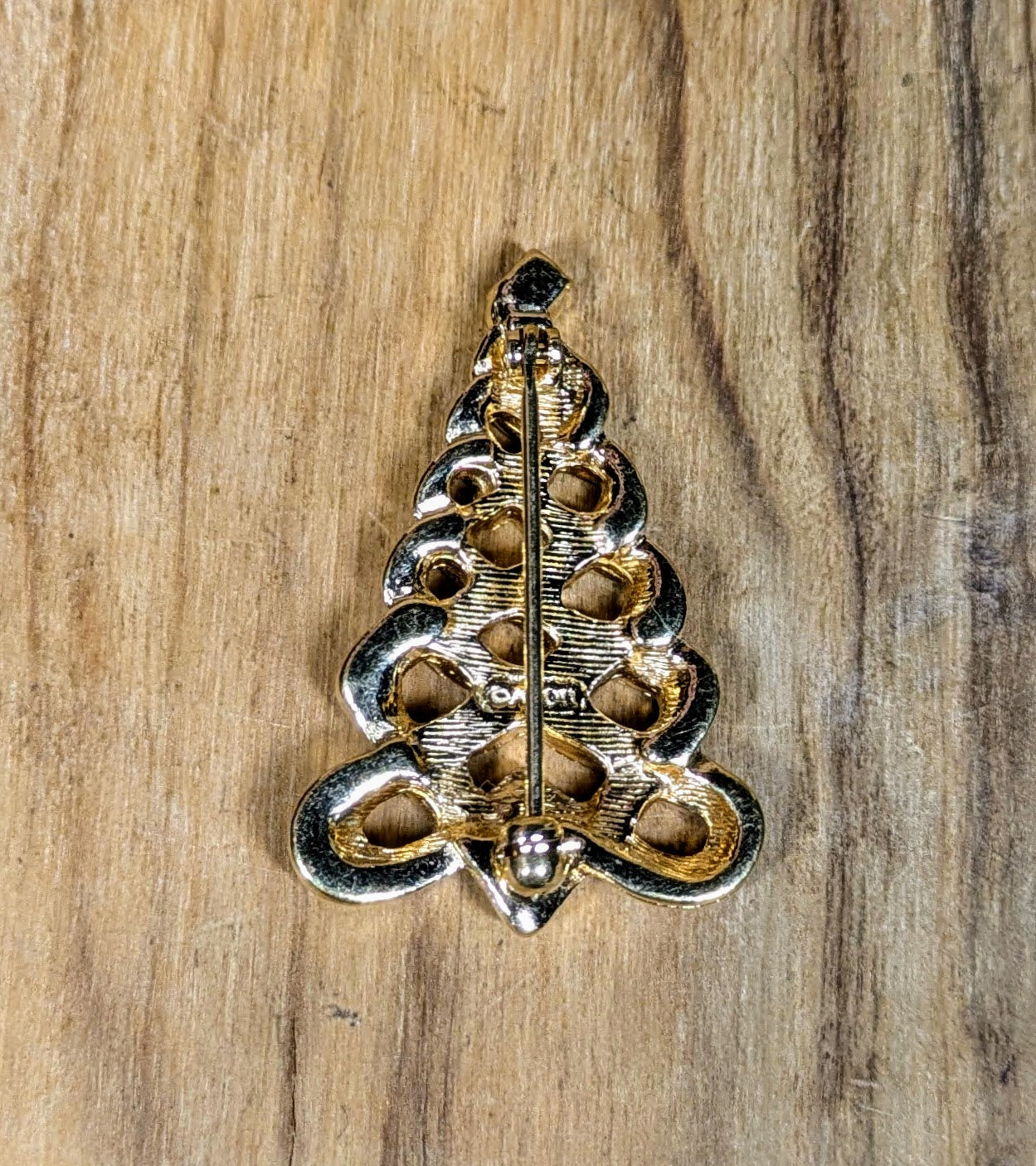 Stunning Avon Gold Tone Christmas Tree Rhinestone Brooch - 1.25 Inches Tall - Vintage Avon Holiday Pin