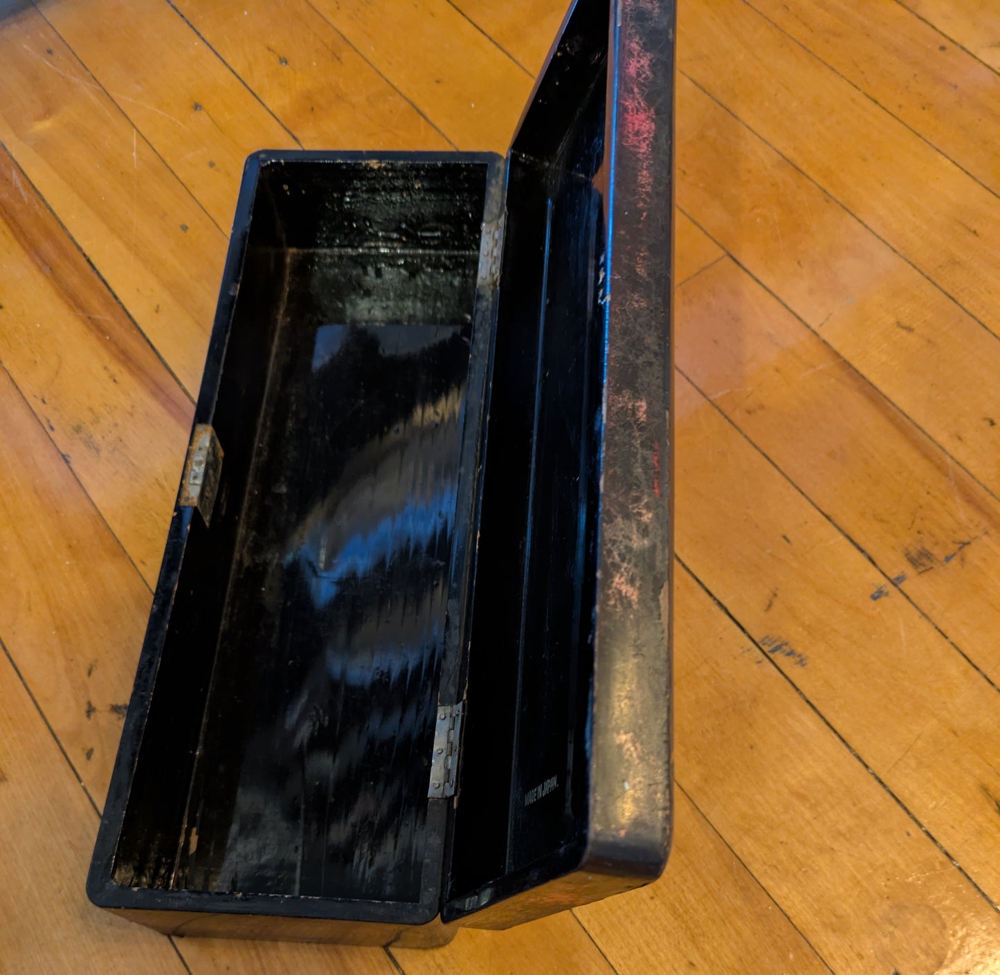 Antique Japanese Leaf Design Jewelry Box - Trinket Box - Treasure Chest - Made in Japan - Slight Paint Chipping