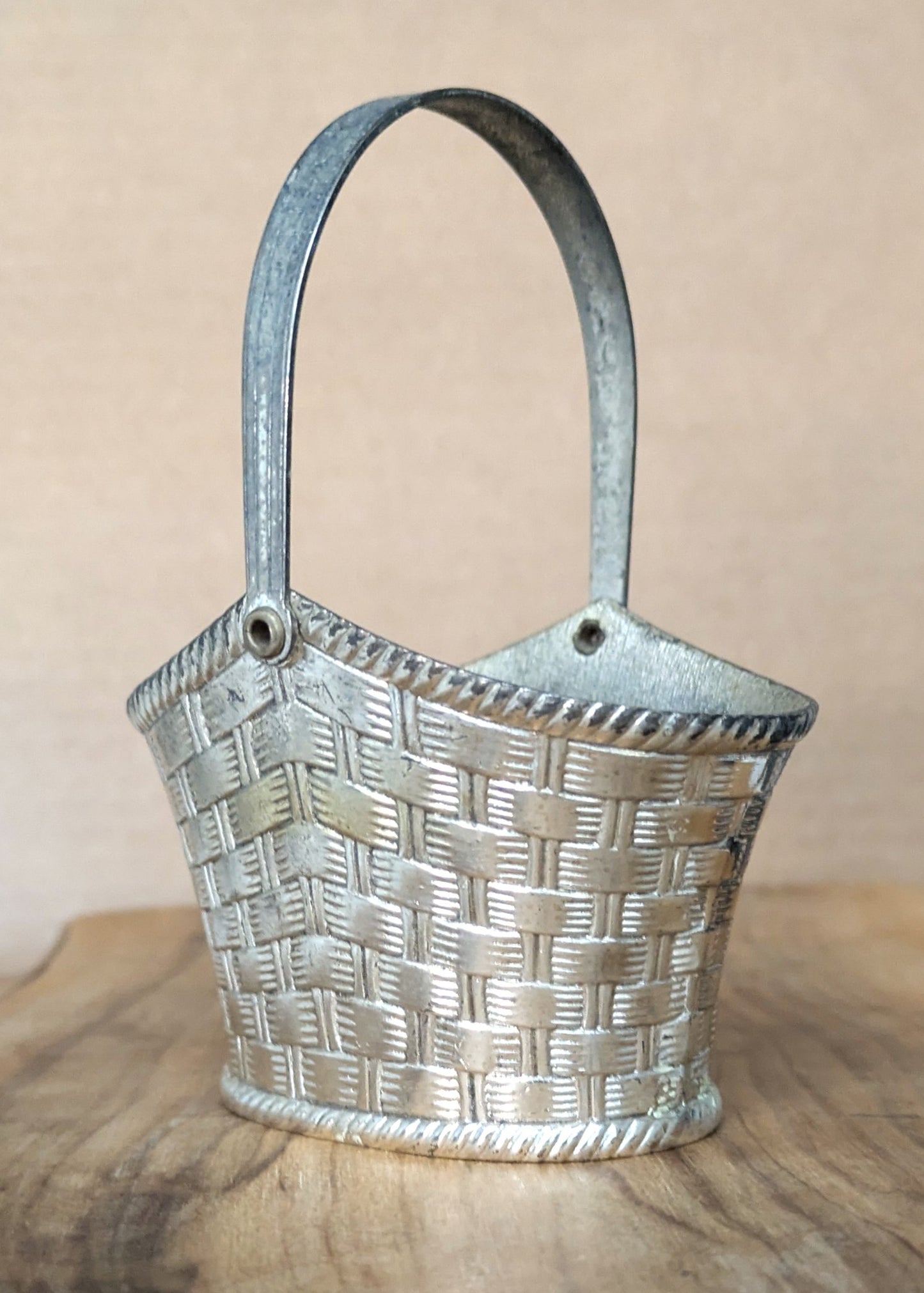 Raimond Silver Plated Woven Basket - Trinket Basket - Accessory Holder - Measurements Seen in Photos