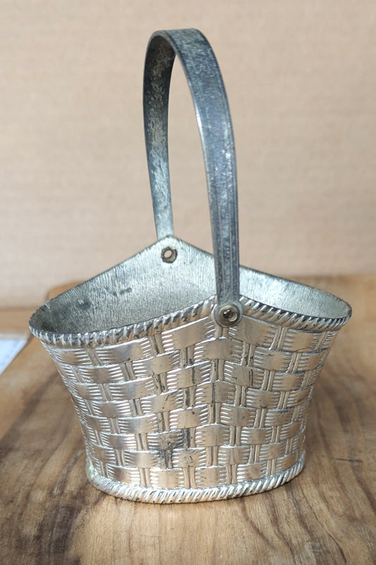 Raimond Silver Plated Woven Basket - Trinket Basket - Accessory Holder - Measurements Seen in Photos