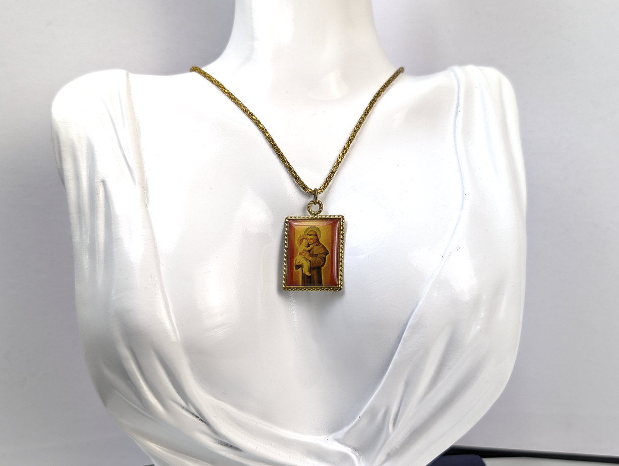 Saint Anthony of Padua Gold Toned Religious Protection Necklace - St Anthony Holding Baby Jesus Necklace