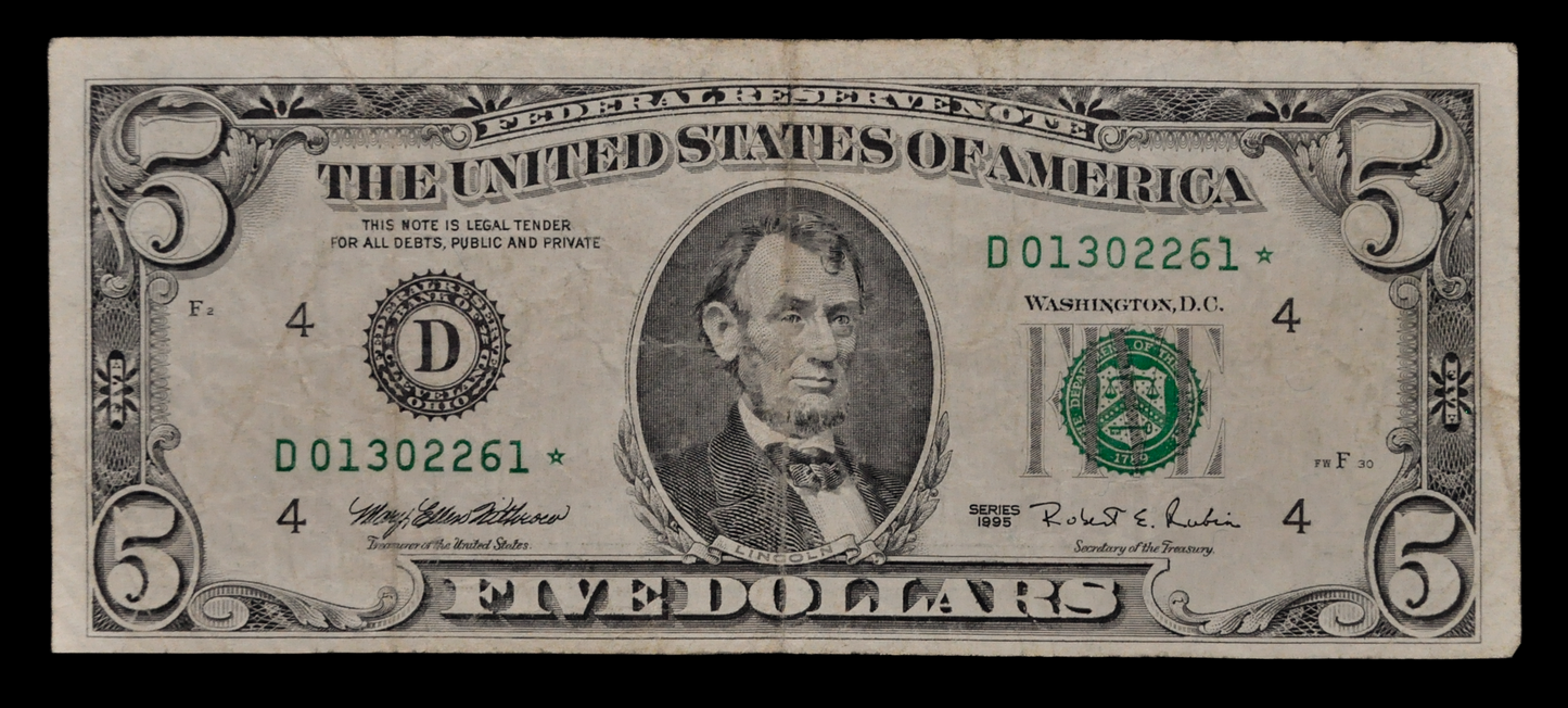 1995 US Federal Reserve 5 Dollar Star Note - Cleveland (D) Issue - Very Fine (VF) - 1995 Green Seal Five Dollar Star Note - Fr.1985-D*