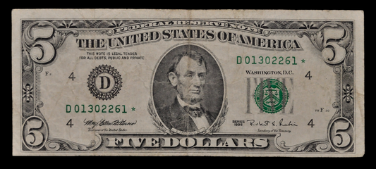 1995 US Federal Reserve 5 Dollar Star Note - Cleveland (D) Issue - Very Fine (VF) - 1995 Green Seal Five Dollar Star Note - Fr.1985-D*