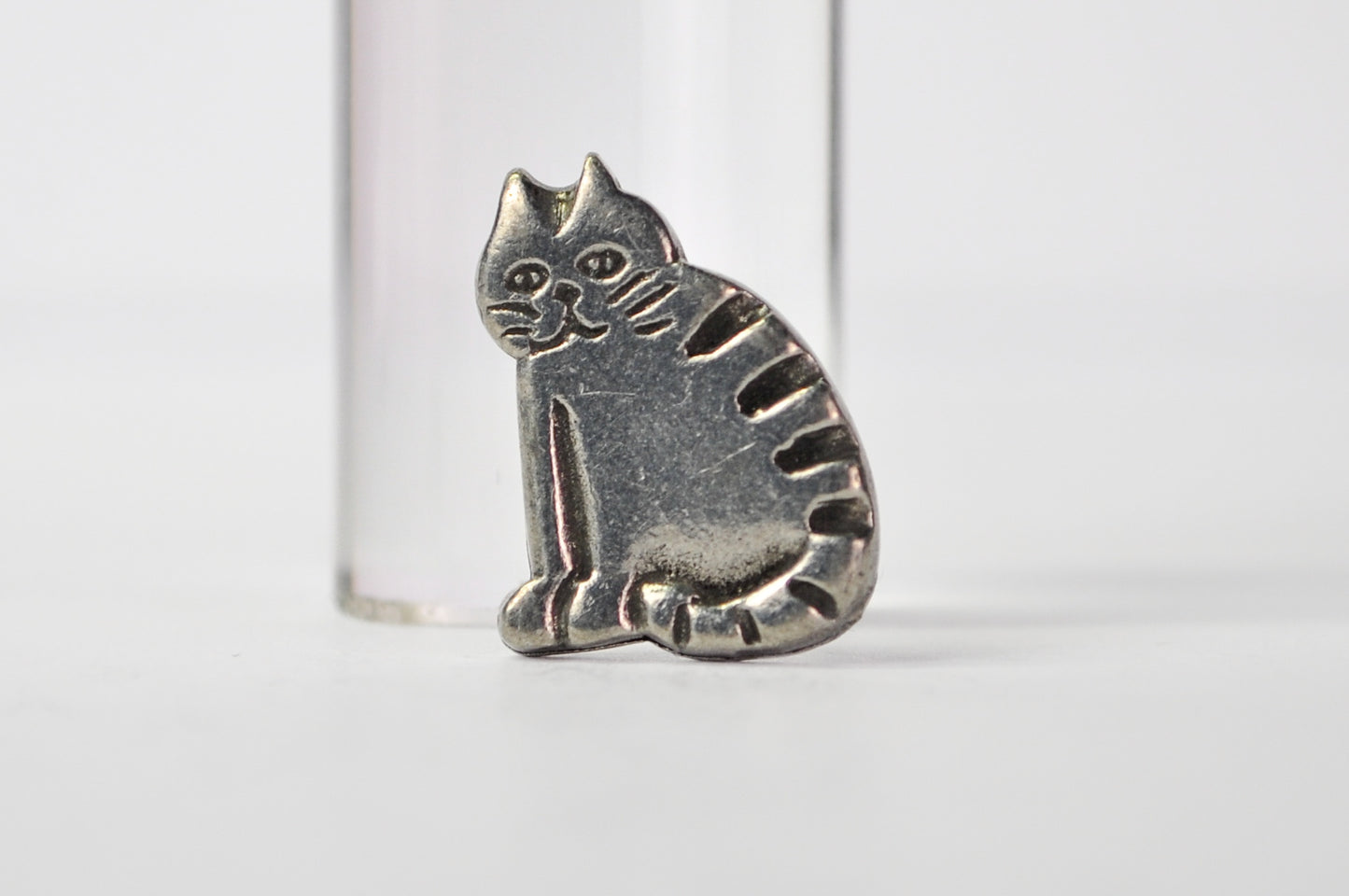 1984 Danforth Pewter Tabby Cat Lapel Pin - Funny Cat Pin! - Vintage Danforth Pewter Tabby Kitten Tie Tac Pin Brooch