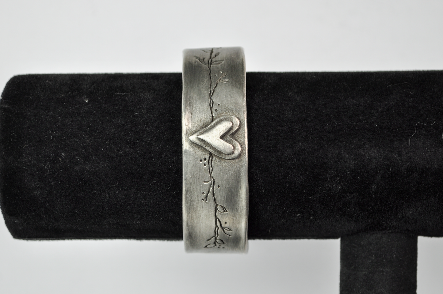 Vintage Lisa Leonard Pewter 'Let Love Grow' Heart and Vines Cuff Bracelet - 1990s Pewter Love Heart Lisa Leonard Bangle Cuff