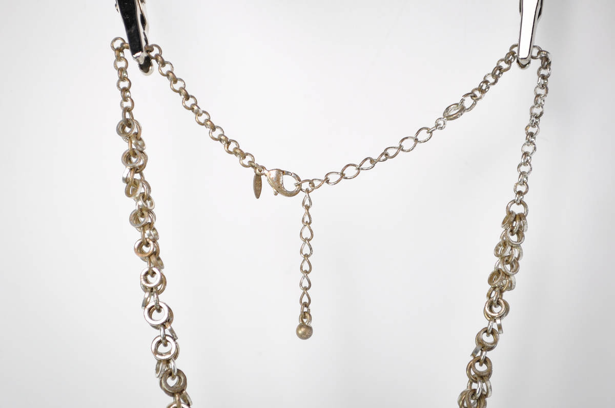 Stunning Avon HR Silver-Tone Multi-Loop Cluster Bib Necklace - Vintage Avon HR Silver Toned Jump Ring Bib Necklace