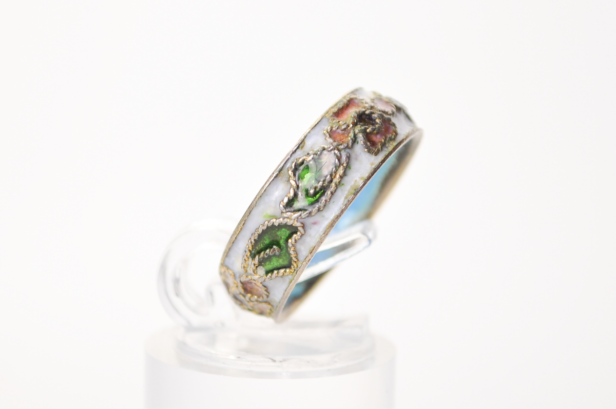 Vintage Chinese Cloisonné White Floral Ring - Size 5.75 - Genuine Cloisonne Enamel Inlay Flower Dainty Band Ring