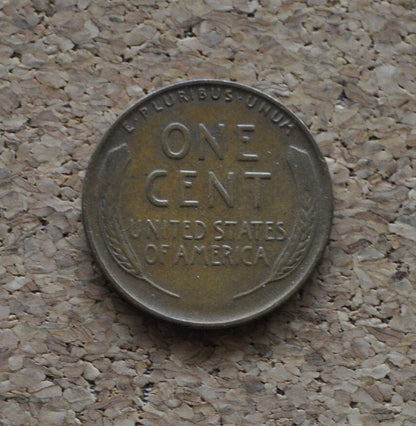 1933 Wheat Penny - Choose by Grade - Philadelphia Mint - 1933 Wheat Ear Cent - 1933-P / 1933P Cent