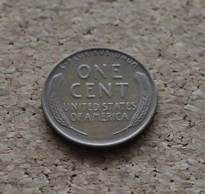 1933 Wheat Penny - Choose by Grade - Philadelphia Mint - 1933 Wheat Ear Cent - 1933-P / 1933P Cent