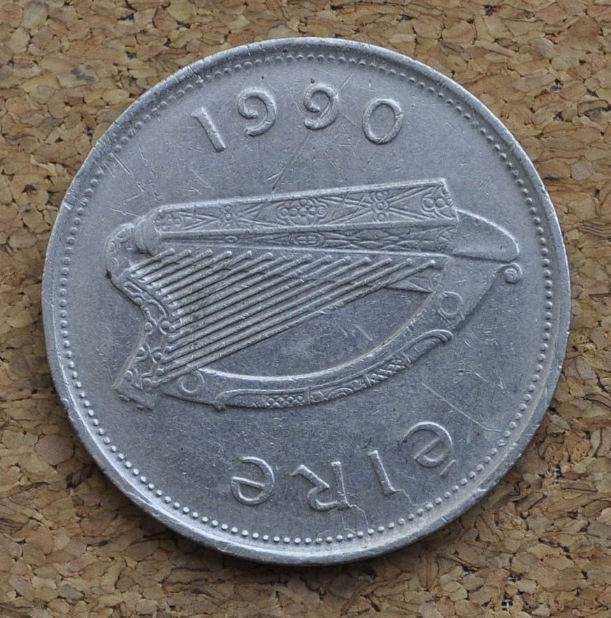 1990s Irish 1 Punt Pound Coin - Great Condition - 1990 One Pound