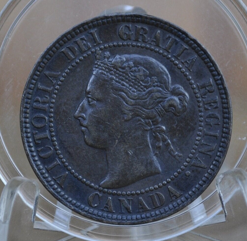 1901 Canadian Cent - VF-XF (Very to Extremely Fine) Condition - Queen Victoria - One Cent Canada 1901 Large Cent - 1901 One Cent
