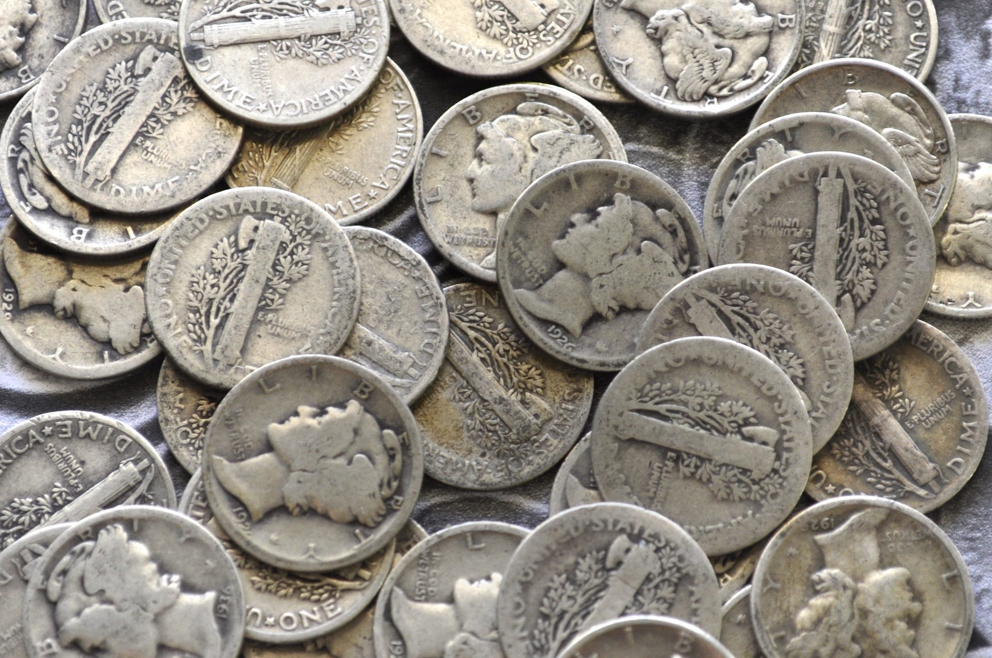 Lot of 10 Mercury Dimes - 1916 - 1945 - Silver Dime - 1910&#39;s, 1920&#39;s, 1930&#39;s or 1940&#39;s - PDS - Mercury Silver Dimes