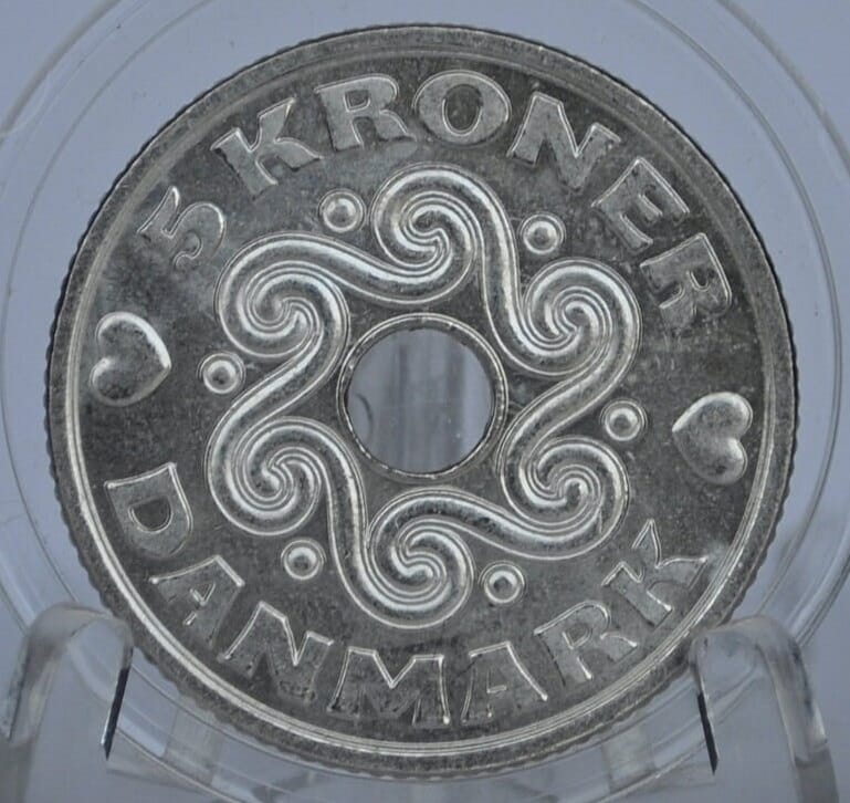 Denmark Heart Kroner Coin - Great Condition - Danmark Kroner - Two Hearts Coin - Ideal for Jewelry - Heart Coins