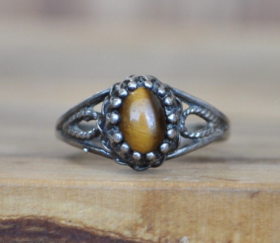 Antique Oval Tiger's Eye Ring Set in Sterling Silver - Size 7 Ring Size 7 (17.5 MM) - Mental Clarity, Calm, Healing, Oval Cut Tigers Eye