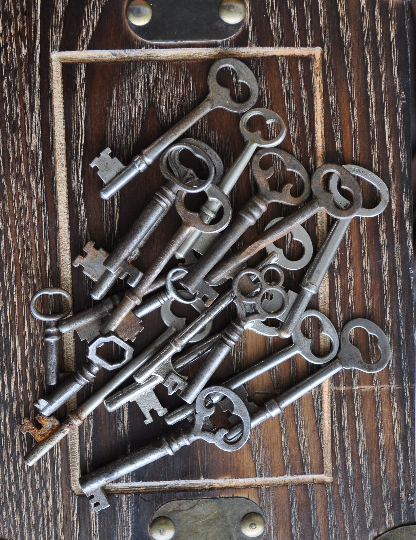 Antique Skeleton Keys! - Awesome for Décor, Craft Projects, Jewelry Projects - Vintage Keys, Real Old Keys from the 1800s