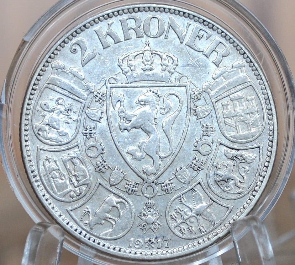 1917 Norway Silver 2 Kroner - Low Mintage, Only 378,000 made - Great Condition / Detail - Norwegian 2K 1917 Silver