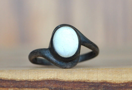 Antique Pearl Sterling Silver Ring - Simple Silver Band - Size 8 Ring Size 8 (18.1 MM Band) - Simple Design - Antique Silver Ring