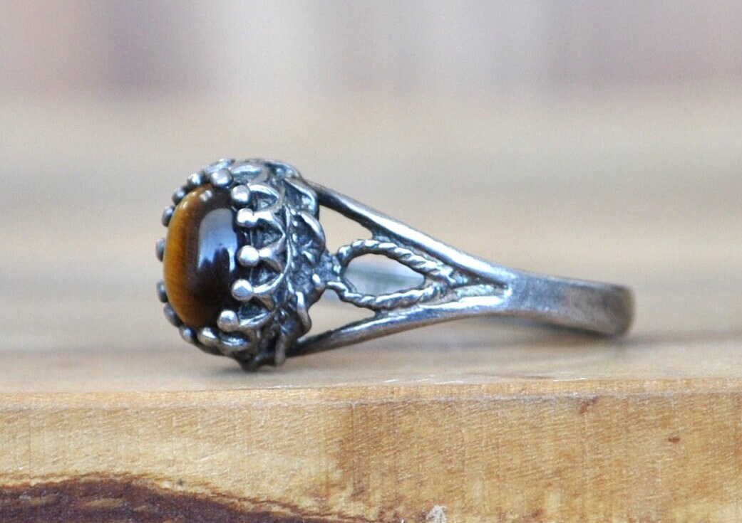 Antique Oval Tiger's Eye Ring Set in Sterling Silver - Size 7 Ring Size 7 (17.5 MM) - Mental Clarity, Calm, Healing, Oval Cut Tigers Eye