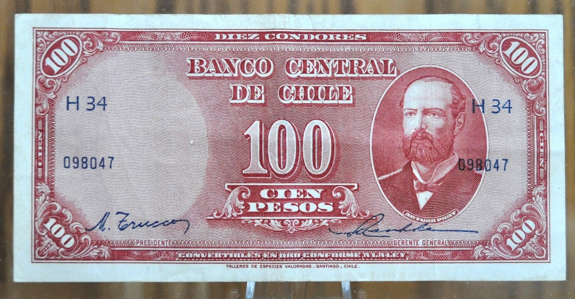 1947-48 N.D. Central Bank of Chile 100 Pesos - 10 Condores Banknote - Small Center Seal Issue - One Hundred Pesos Chile Note 1947 - P#113