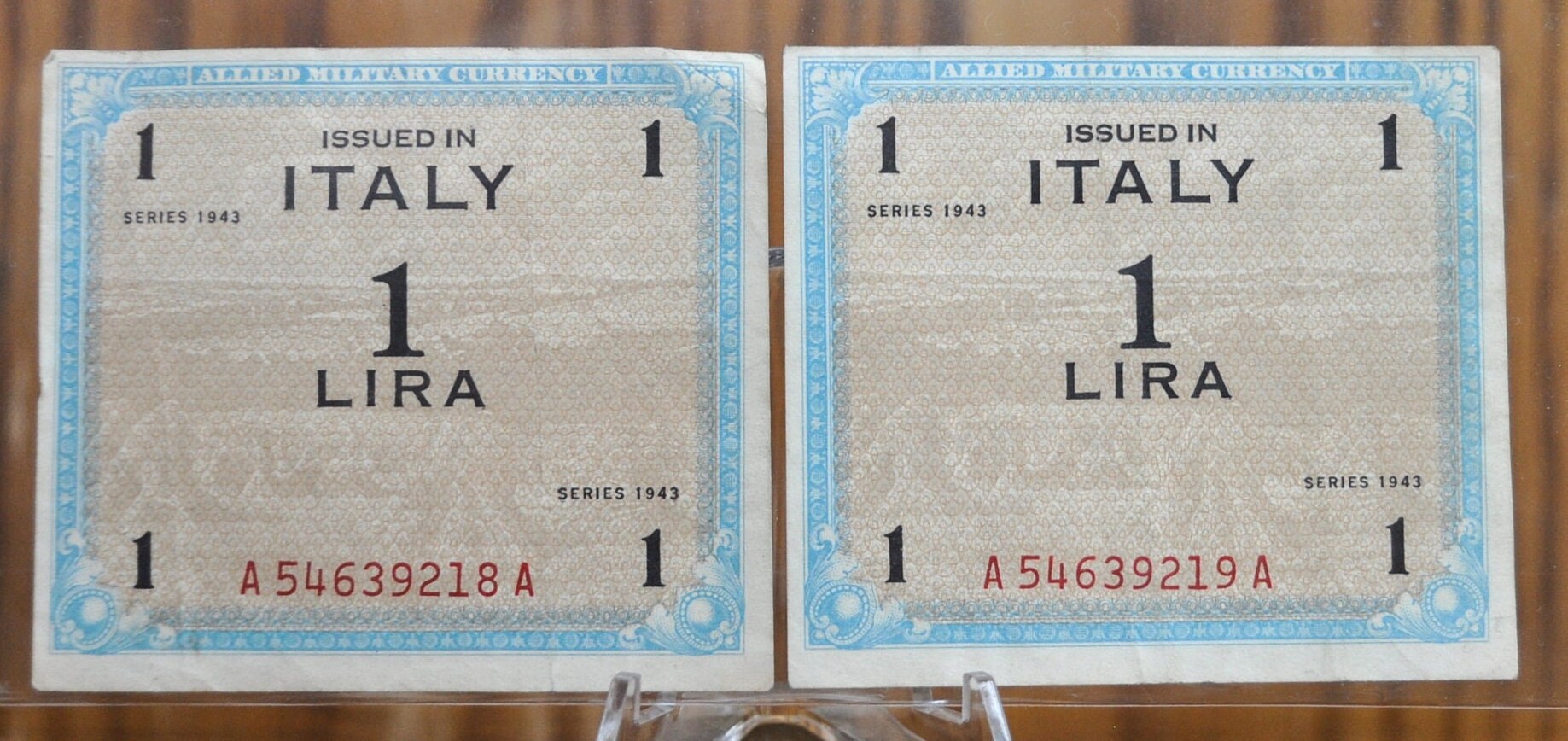 1943 1 Lira Allied Military Italy Note- Two Consecutive Serial Numbers!- Italy One Lire Allied Banknote 1943 - Allied Military WWII - P#M10a