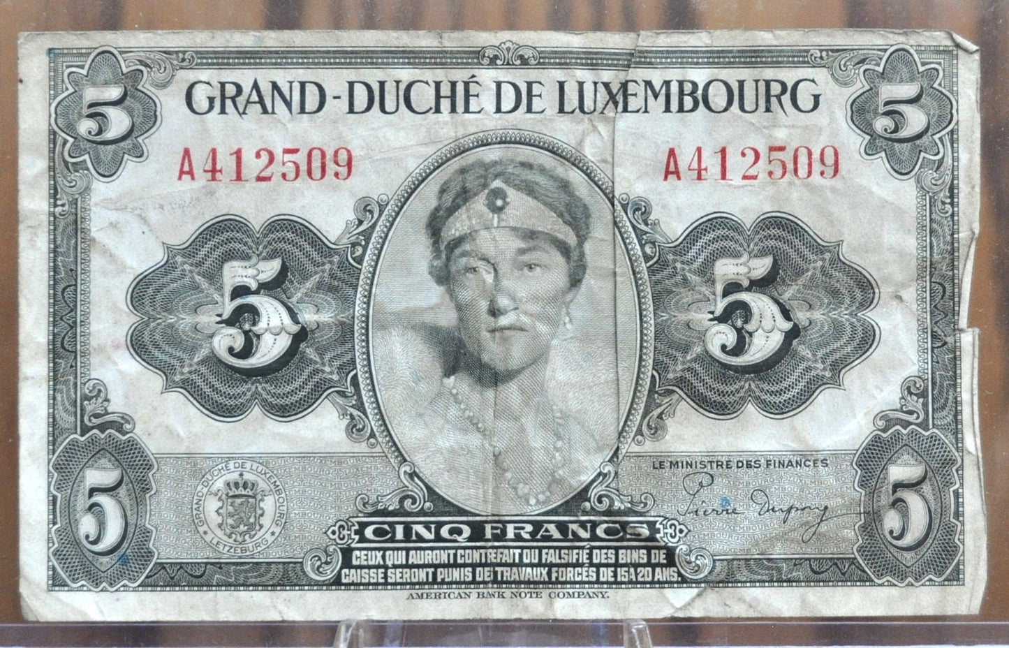 1944 Grand Duché De Luxembourg 5 Francs Paper Note- WWII Era Bank Note - 1944 Grand Duché De Luxembourg Five Francs Banknote, P-43b