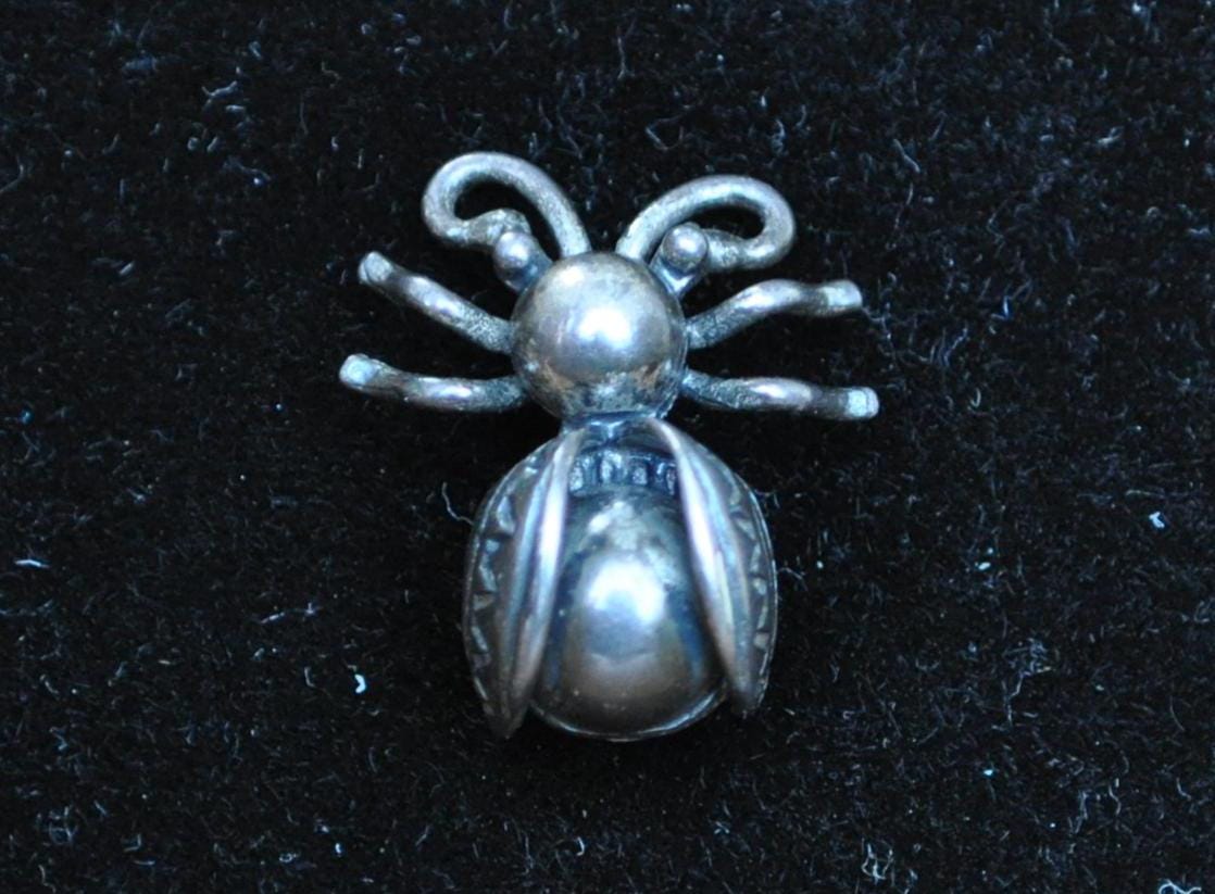 Awesome Vintage Bee Pin! Sterling Silver - Silver Bee Pin / Sterling H ...