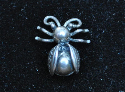 Awesome Vintage Bee Pin! Sterling Silver - Silver Bee Pin / Sterling Honeybee Pin - Bug Jewelry, Vintage Bee Jewelry!