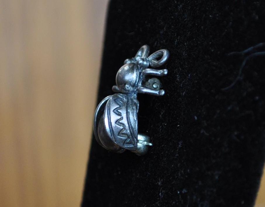 Awesome Vintage Bee Pin! Sterling Silver - Silver Bee Pin / Sterling Honeybee Pin - Bug Jewelry, Vintage Bee Jewelry!