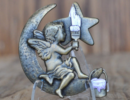 Awesome Vintage Pin! Bronze - Cherub on the moon painting a star - JJ Jewelry