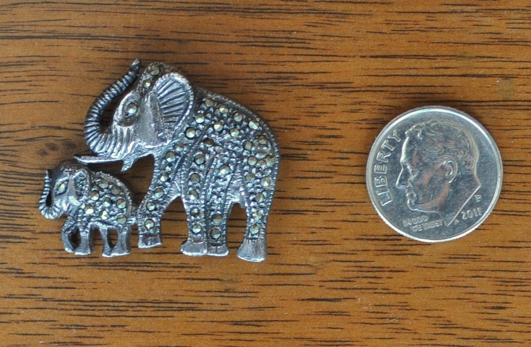 Beautiful Vintage Elephant Pin! Sterling Silver Elephant Pin / Brooch - Adorable Elephant and Baby Pin - Animal Jewelry, Motherhood Jewelry!