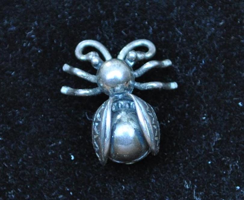 Awesome Vintage Bee Pin! Sterling Silver - Silver Bee Pin / Sterling Honeybee Pin - Bug Jewelry, Vintage Bee Jewelry!