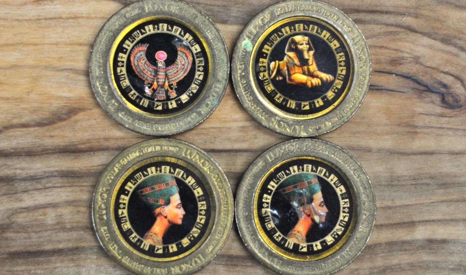 Luxor Casino 1 Dollar Gaming Token - Egyptian Themed Gaming Tokens - Luxor Casino, Las Vegas - Pyramid Casino