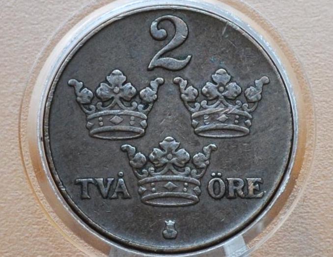 1939 Swedish 2 Ore Coin - AU - 1939 Sweden Two Ore, Great for Birthdays, Jewelry, Collections