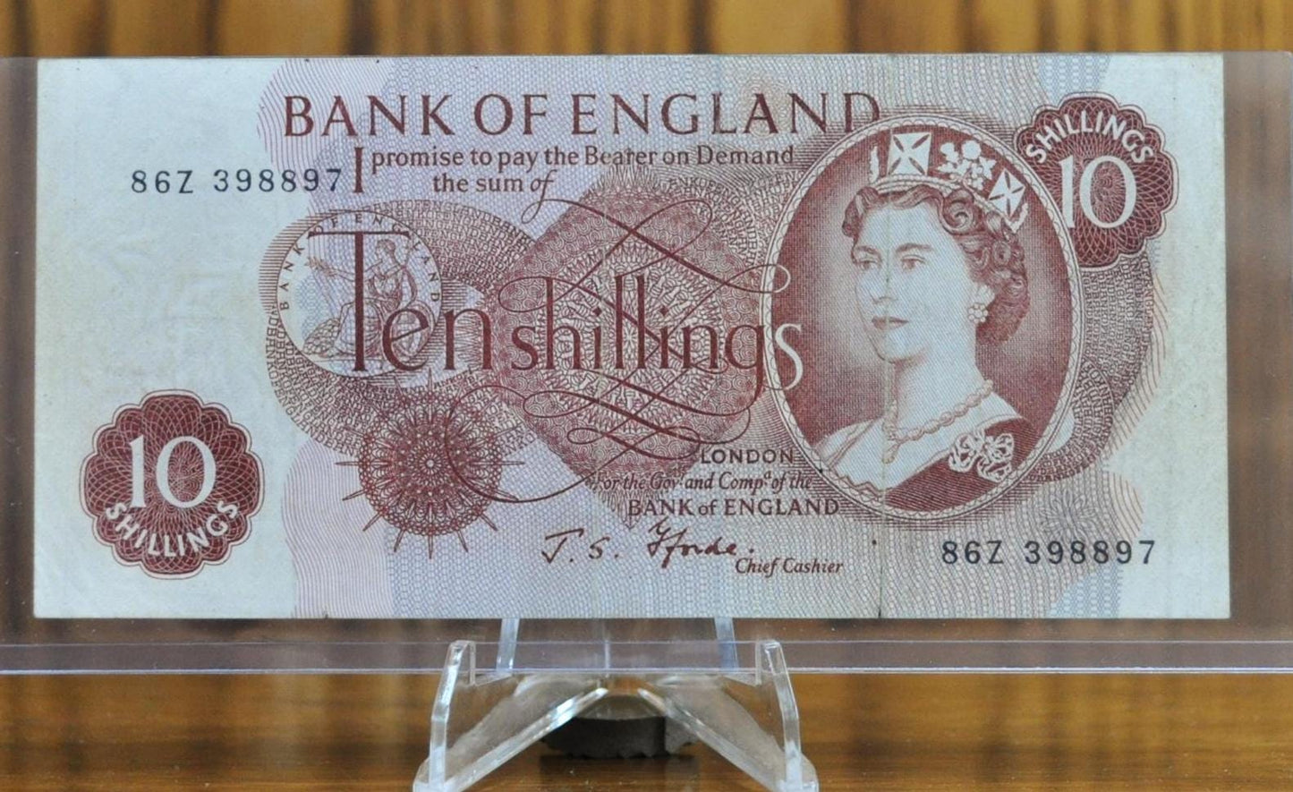 1966-70 Bank of England 10 Shillings Banknote - J. S. Fforde Signature - Britannia Issue - 1966 Ten Shillings Bank of England Note - P#373c