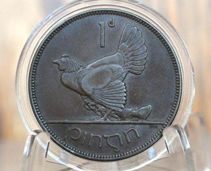 1928 Irish 1 Penny - VF/XF Grade / Condition - 1928 One Cent Ireland / UK - Hen with Chicks Design Irish Coins - Irish Coins