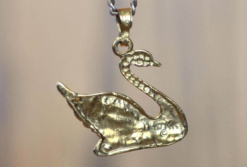 14K Gold Swan Bracelet Charm! Stamped 14K and tested - Gold Charm / Gold Swan Charm, Beautiful Piece! Yellow Gold Charm