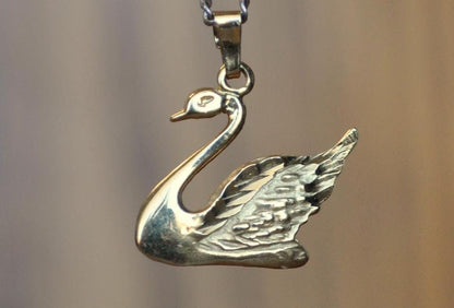 14K Gold Swan Bracelet Charm! Stamped 14K and tested - Gold Charm / Gold Swan Charm, Beautiful Piece! Yellow Gold Charm