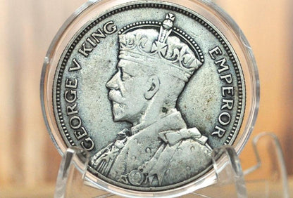 1933 New Zealand Silver Half Crown - Great Condition, XF - 50% Silver - 1933 Half Crown New Zealand