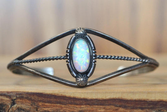 Vintage Navajo Sterling Silver White Opal Cuff Bracelet - Stunning Vintage "B" Stamped Sterling 925 Native American Opal Cuff Bracelet