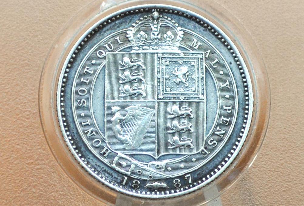 1887 Great Britain Silver 1 Shilling UK One Shilling 1887 - XF+ Grade / Condition - Queen Victoria - Old Silver Shilling