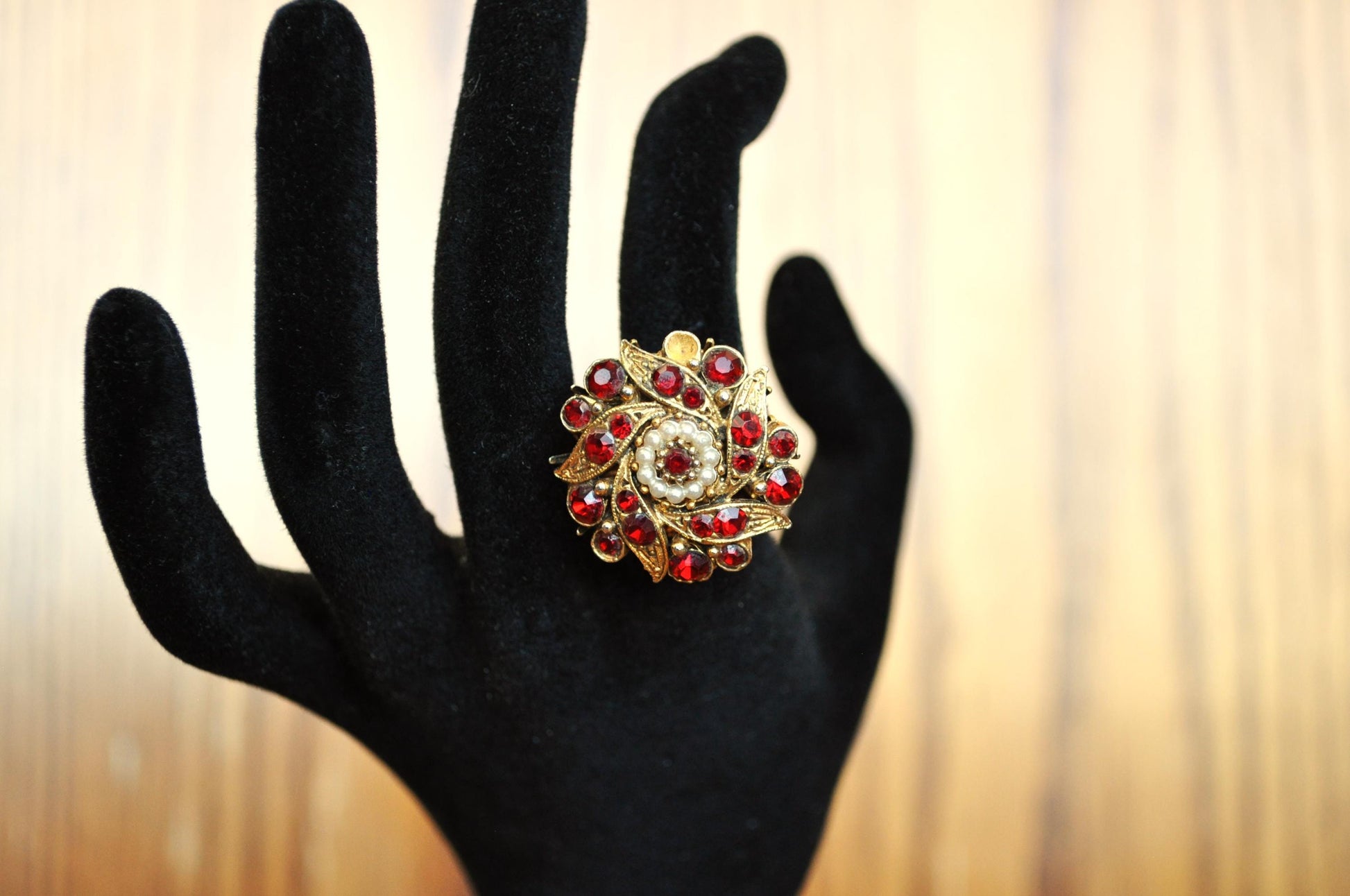 Vintage Florenza Gold Toned Red Topaz Pearl Ring - 1950s Costume Ring, Gem Missing - Size 6.5 - 1950s Florenza Gold Floral Dome Costume Ring